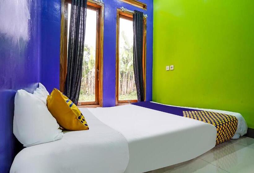 Отель Spot On 90916 Eco Tourism Geopark Rajamandala Homestay