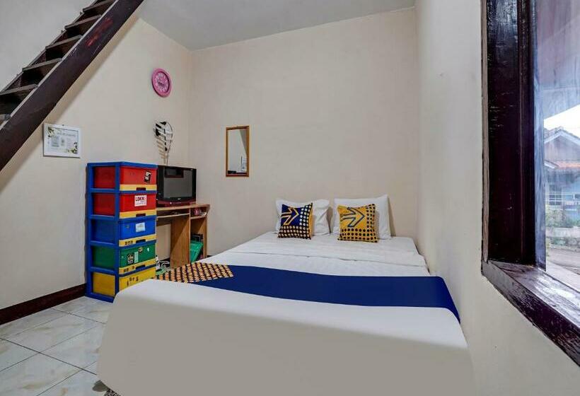 Отель Spot On 90917 Eco Tourism Geopark Padalarang Homestay