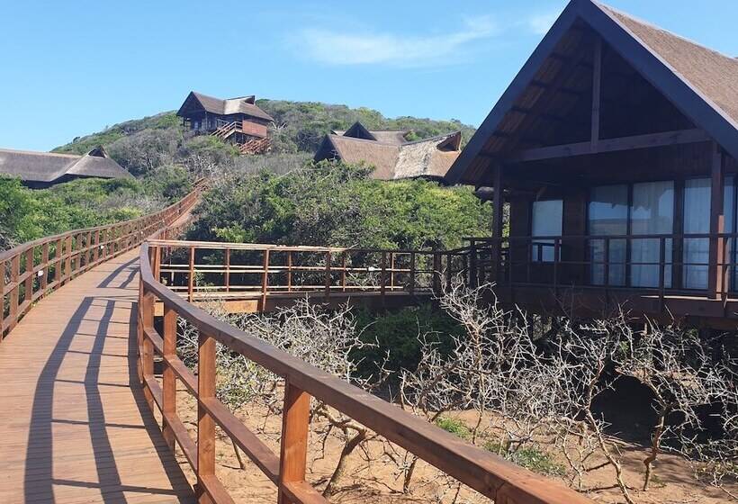 Montebelo Milibangalala Bay Resort