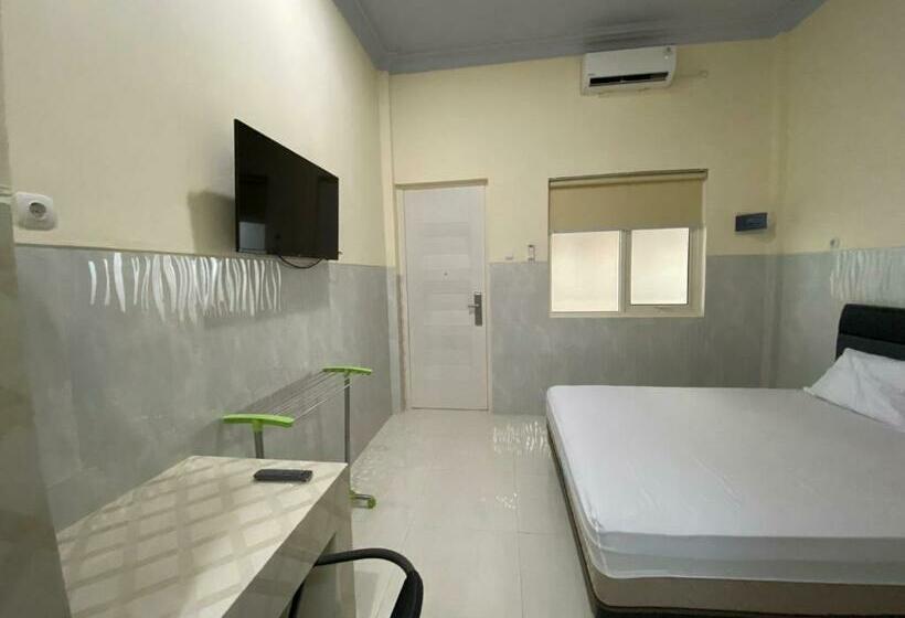 פנסיון Guest House Pelangi