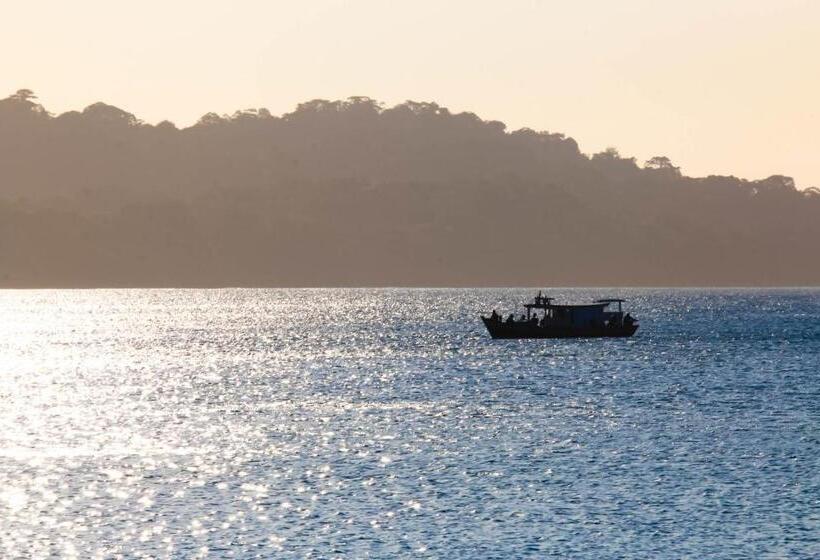 بنسيون Nikki Peucang Resort