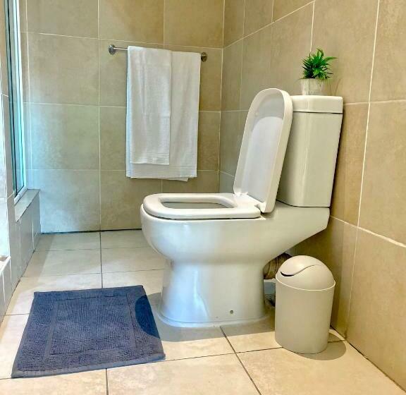 פנסיון The Brook Villa