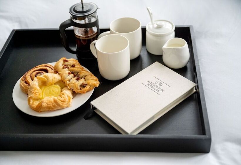 Bed and Breakfast Doghouse Margate