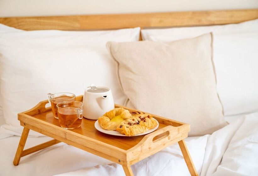 Bed and Breakfast Doghouse Margate