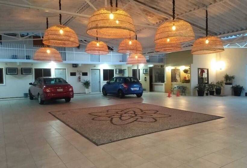 هتل Caracoles Colima