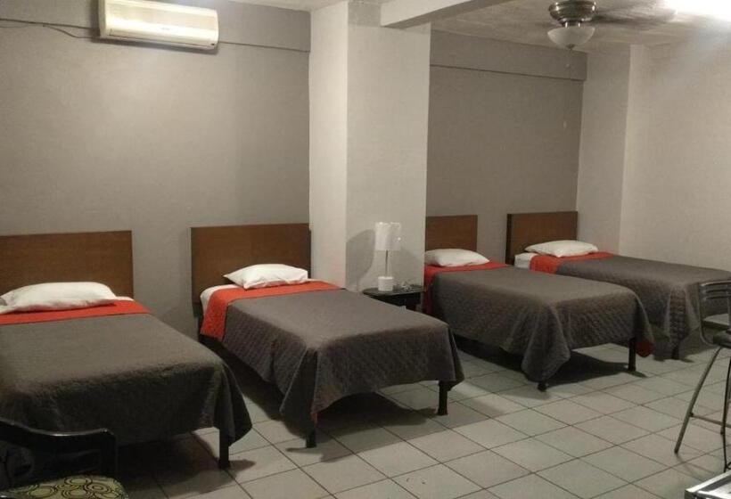 هتل Caracoles Colima