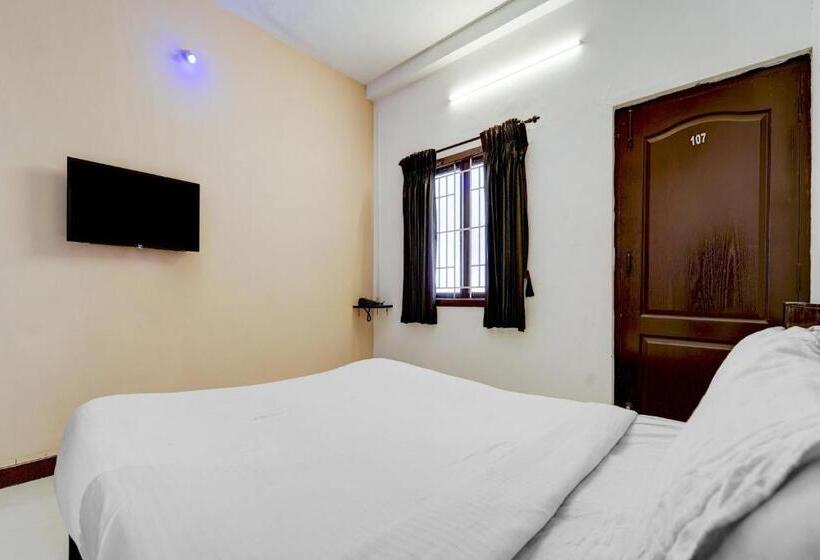 فندق Flagship Airport Inn