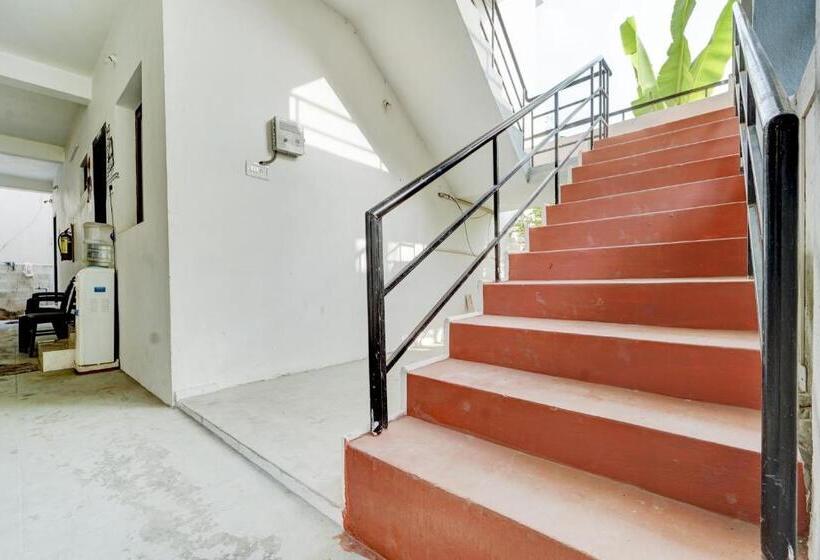 فندق Flagship Airport Inn