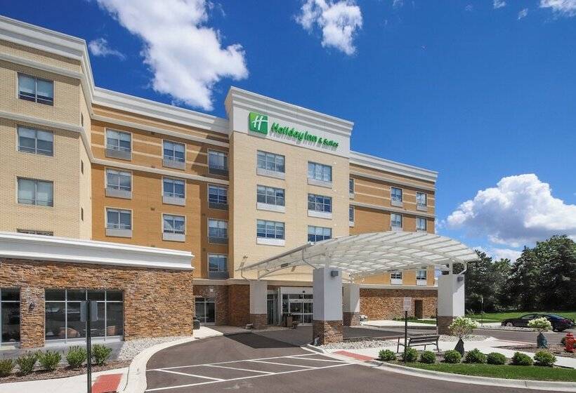 Отель Holiday Inn & Suites Detroit   Troy, An Ihg