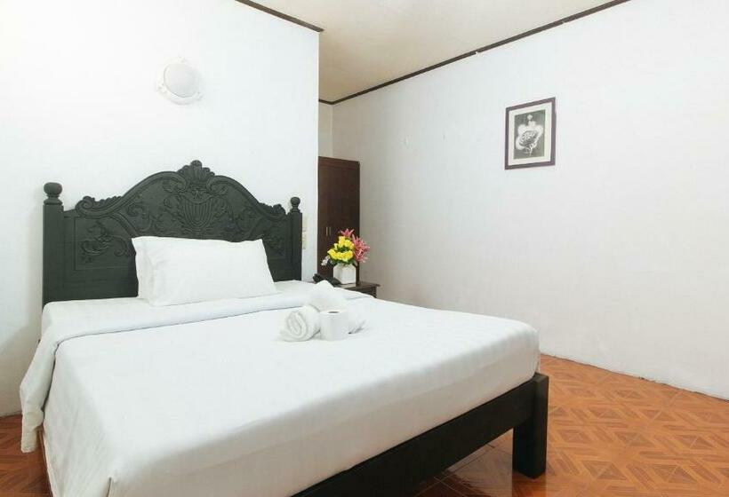 בית מלון כפרי Jb S Transient House