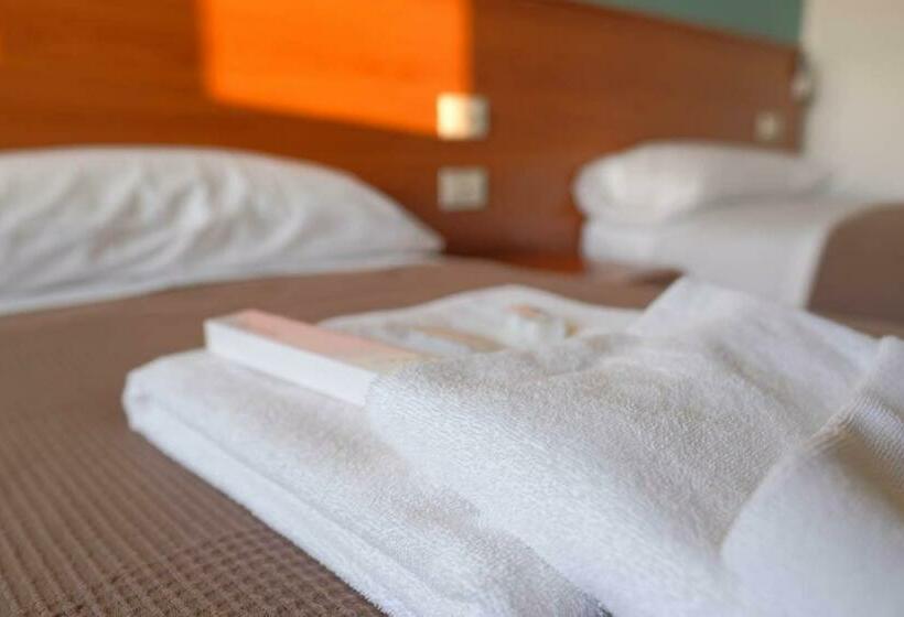 فندق Marosticana 008