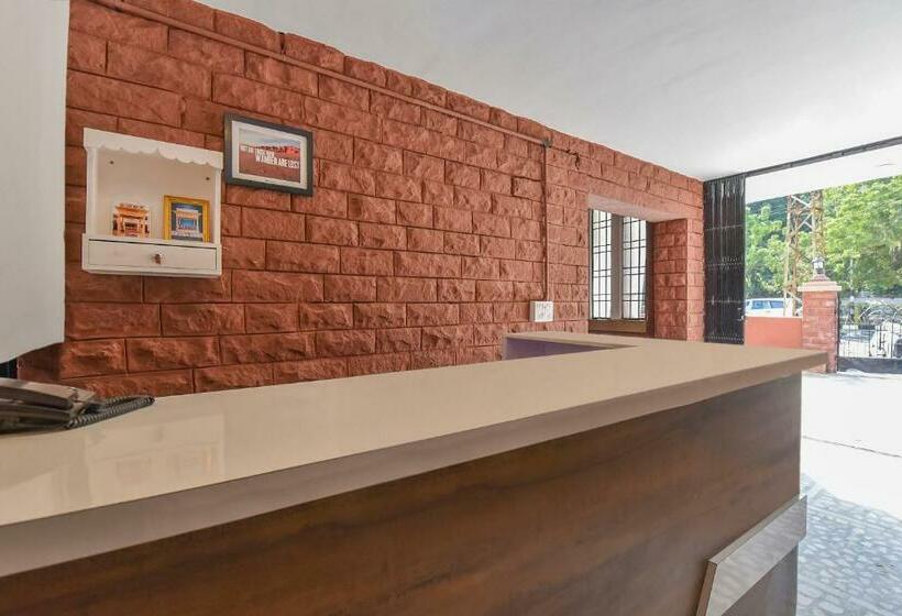 فندق Oyo 83673 The Bungalow 21