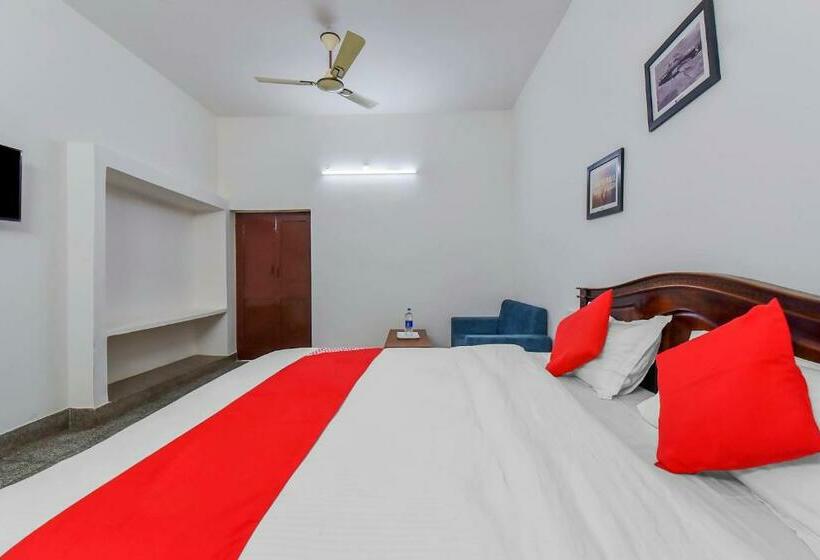 فندق Oyo 83673 The Bungalow 21