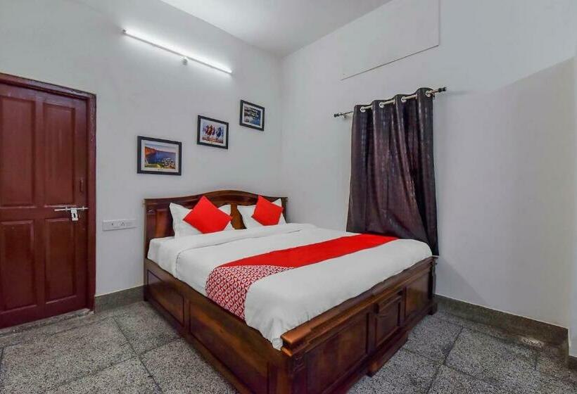 فندق Oyo 83673 The Bungalow 21