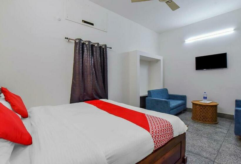 فندق Oyo 83673 The Bungalow 21