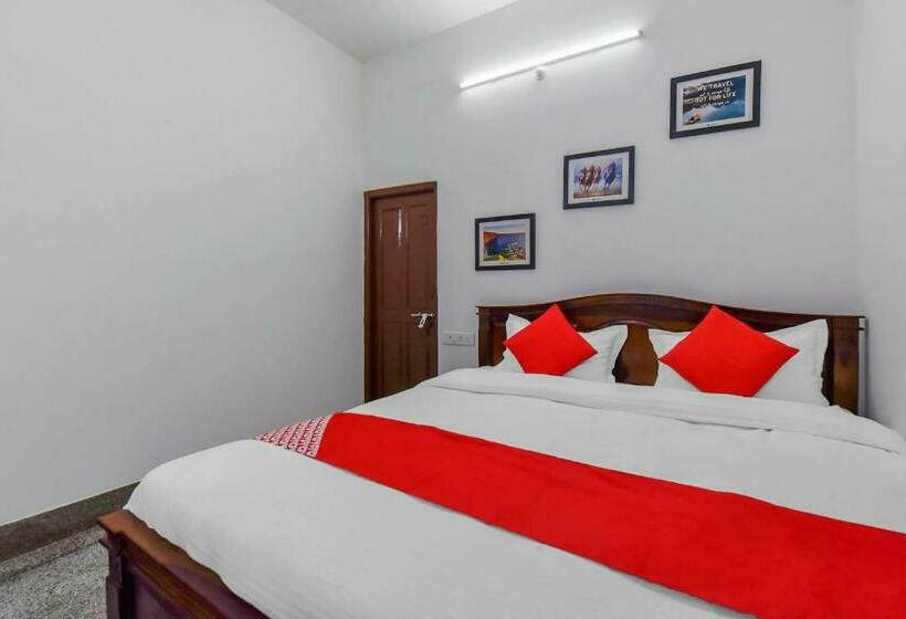 فندق Oyo 83673 The Bungalow 21