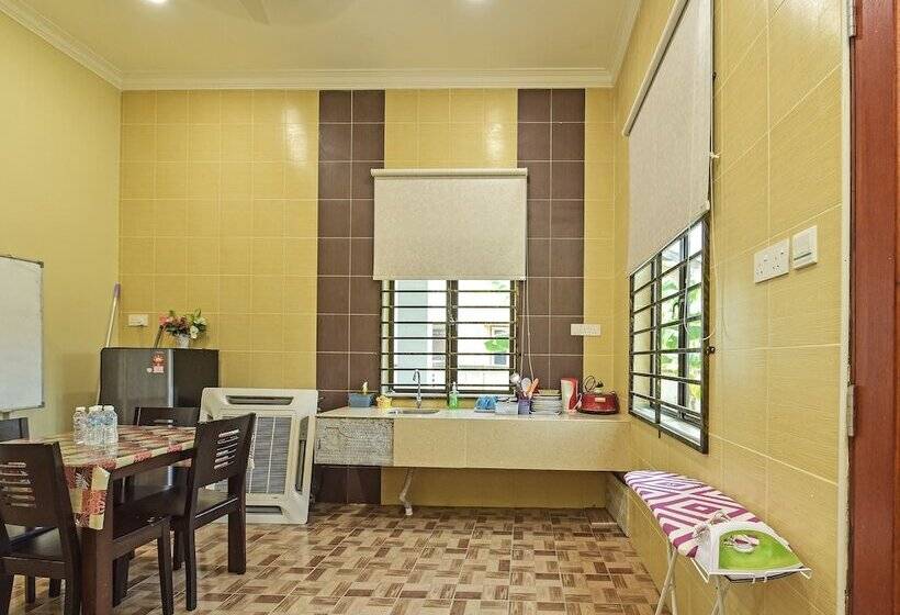 فندق Oyo 90448 Nurbayu Guest House