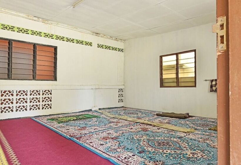 فندق Oyo 90454 Haza Harmoni Guesthouse