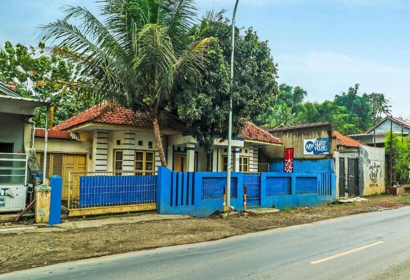 ホテル Oyo 90892 My Guest House Syariah