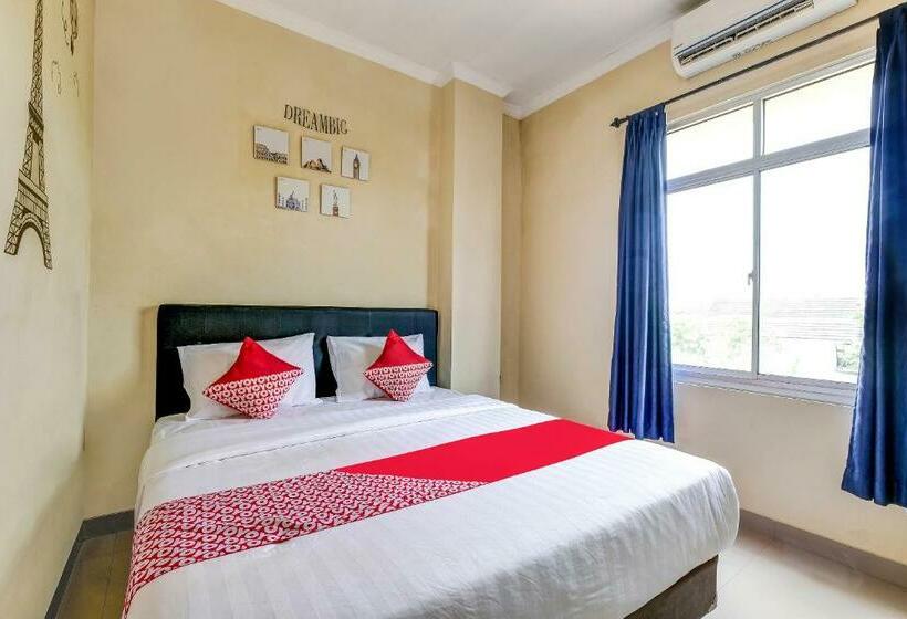 בית מלון כפרי Oyo 90905 Dangau Datuk Guesthouse