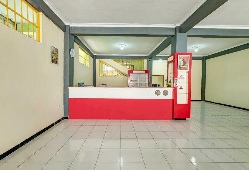 בית מלון כפרי Oyo 90905 Dangau Datuk Guesthouse