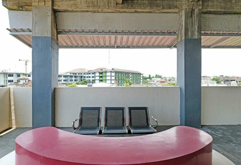 בית מלון כפרי Oyo 90905 Dangau Datuk Guesthouse