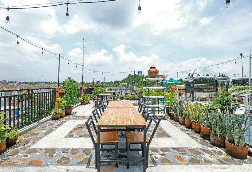 בית מלון כפרי Oyo 90905 Dangau Datuk Guesthouse