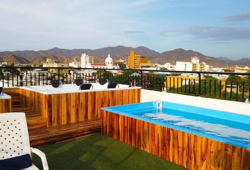 酒店 Parque De Los Novios Inn