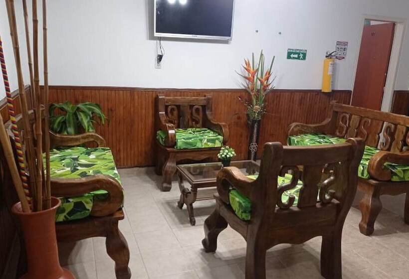 هتل Plaza Calarcá