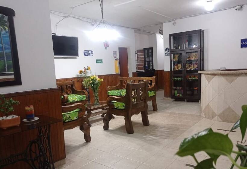 Отель Plaza Calarcá