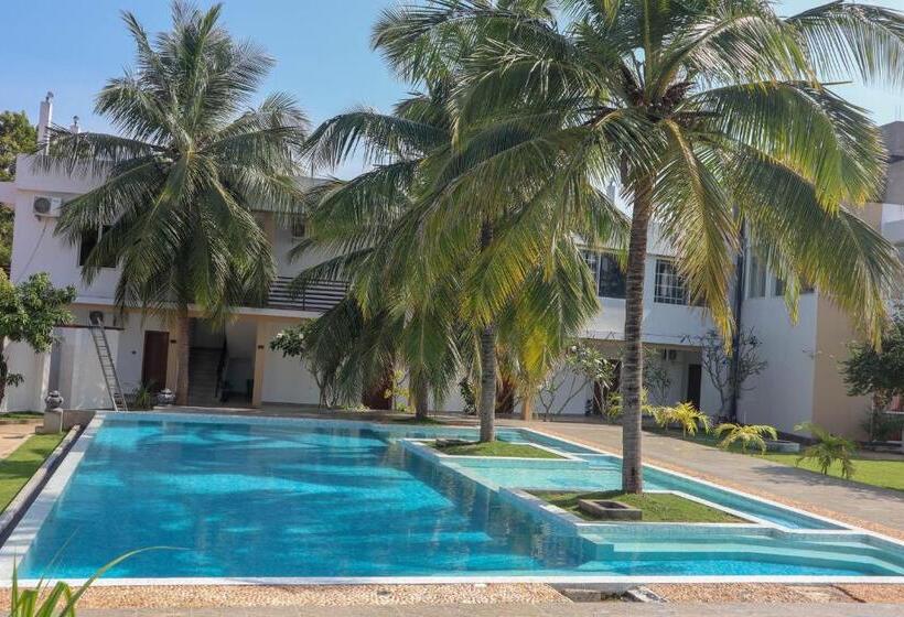 호텔 Reddalf S Holiday Resorts