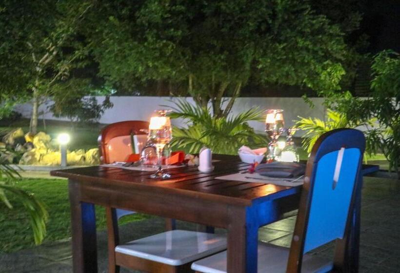 호텔 Reddalf S Holiday Resorts