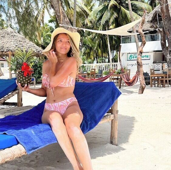 Отель Seashore Beach