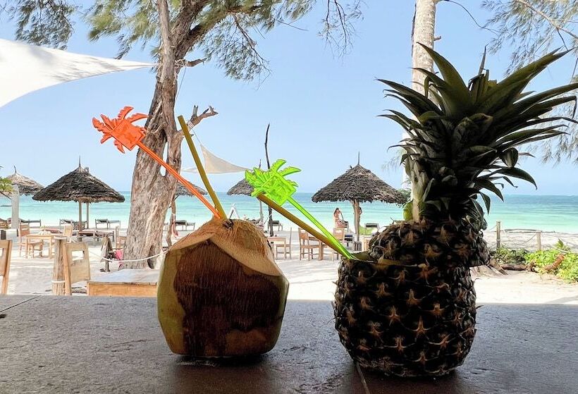 Отель Seashore Beach