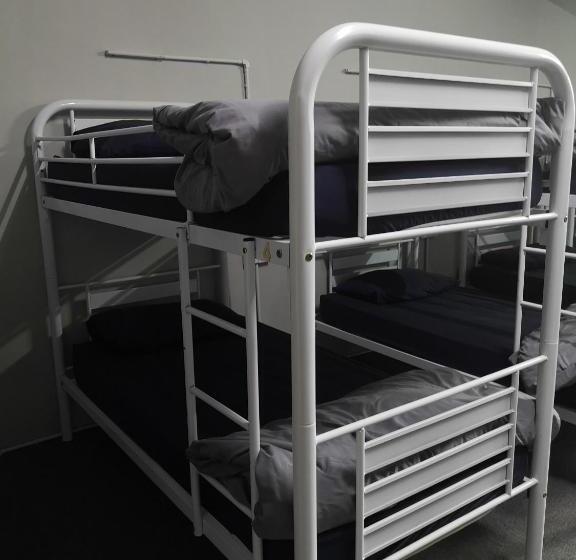 בית מלון כפרי Spot On 90449 Bed Station Guest House Dormitory