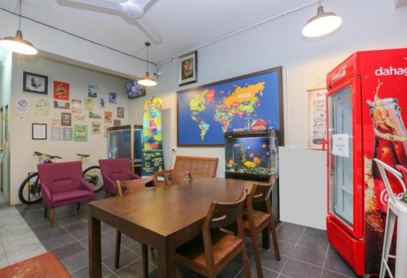 בית מלון כפרי Spot On 90449 Bed Station Guest House Dormitory