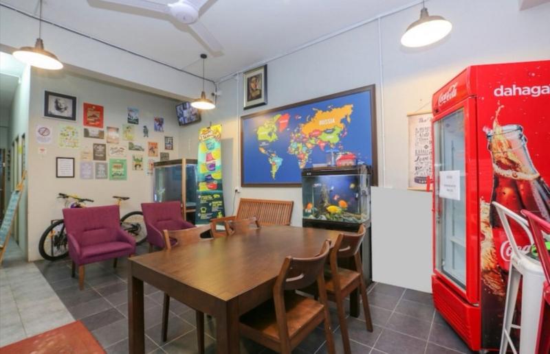 فندق Spot On 90449 Bed Station Guest House Dormitory