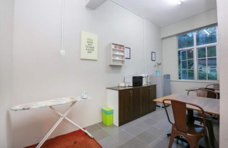 فندق Spot On 90449 Bed Station Guest House Dormitory