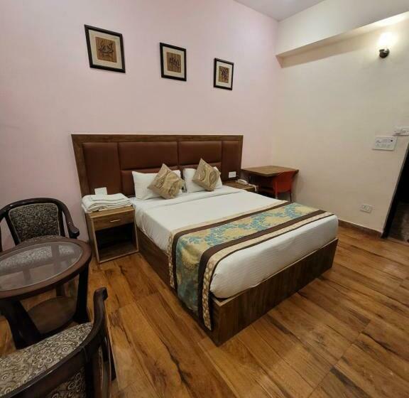 Stiltstay Hotel, Greater Noida