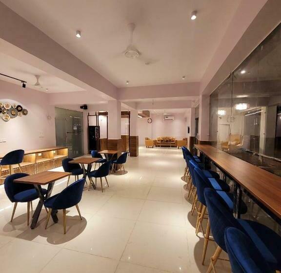 Stiltstay Hotel, Greater Noida