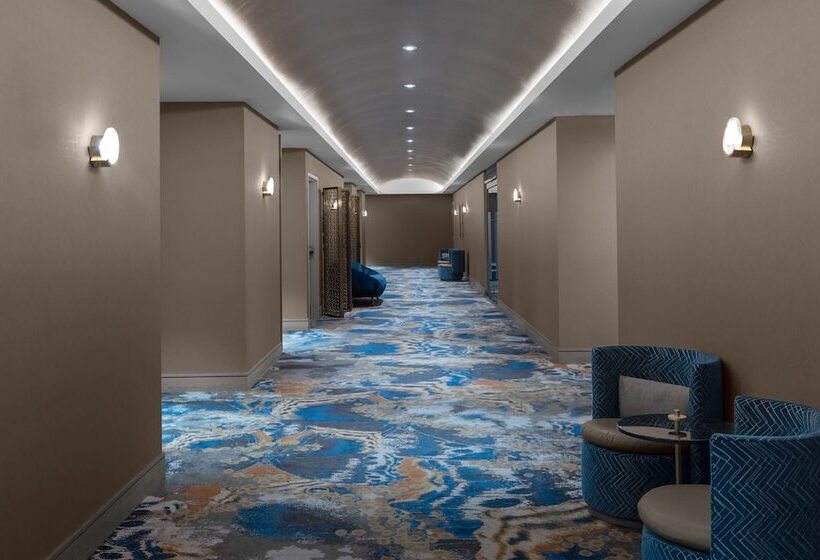 فندق The Dorian, Autograph Collection