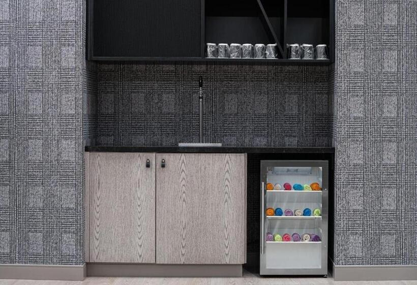 فندق The Dorian, Autograph Collection