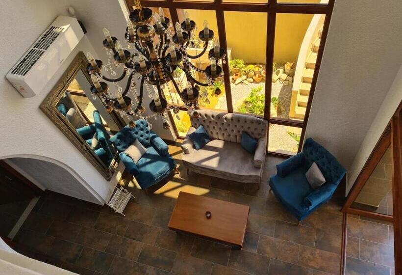 Mahdia Baghdadi Laourient Apartments, Restaurant, Café