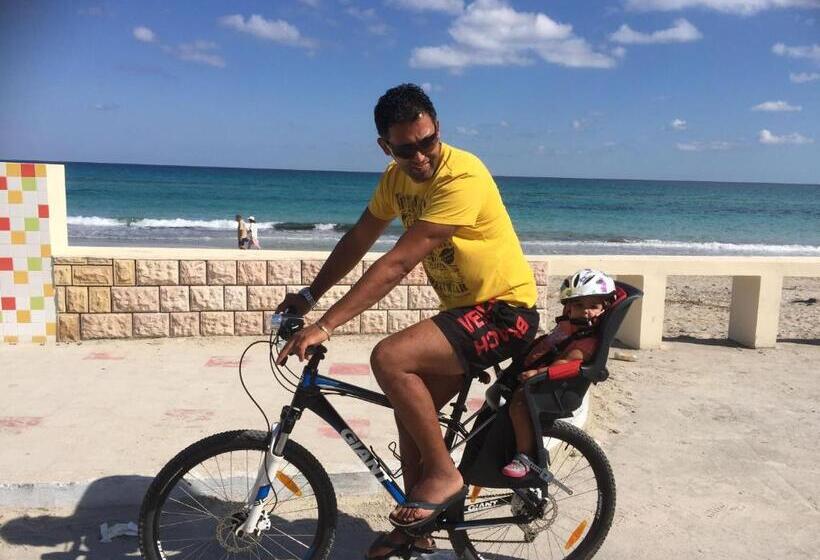 Mahdia Baghdadi Laourient Apartments, Restaurant, Café