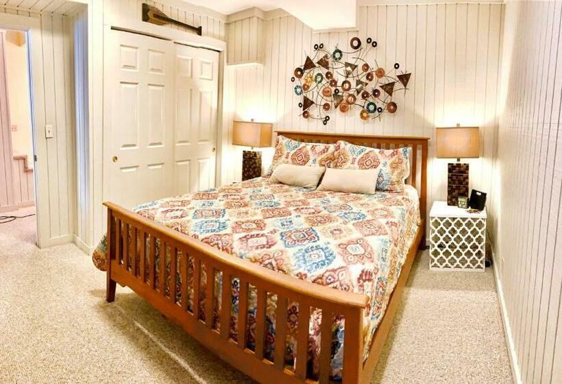 膳宿费 Lake Home By Nashville  Hot Tub, Swim, Fish