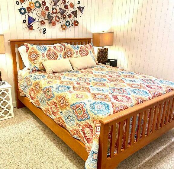 膳宿费 Lake Home By Nashville  Hot Tub, Swim, Fish