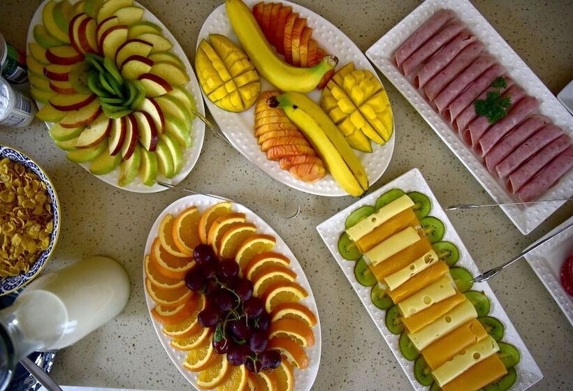 膳宿费 Five O  Clock Zen Boutique Guest House