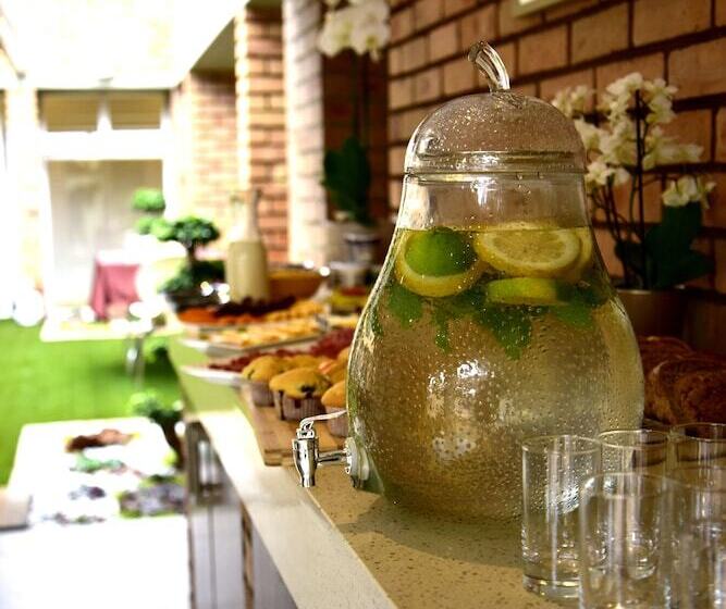 膳宿费 Five O  Clock Zen Boutique Guest House