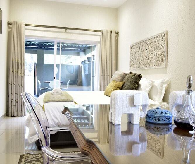 膳宿费 Five O  Clock Zen Boutique Guest House