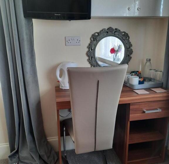 بنسيون Greenlands Guest House